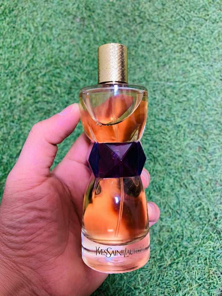 Manifesto L’Eclat Yves Saint Laurent للنساء