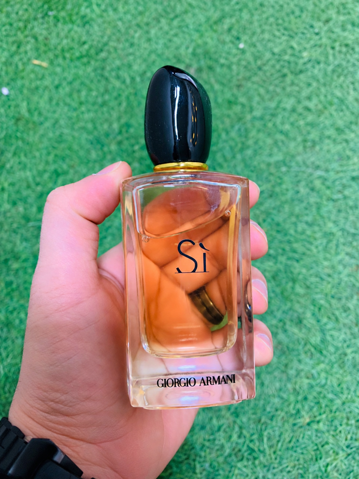 Si Giorgio Armani للنساء