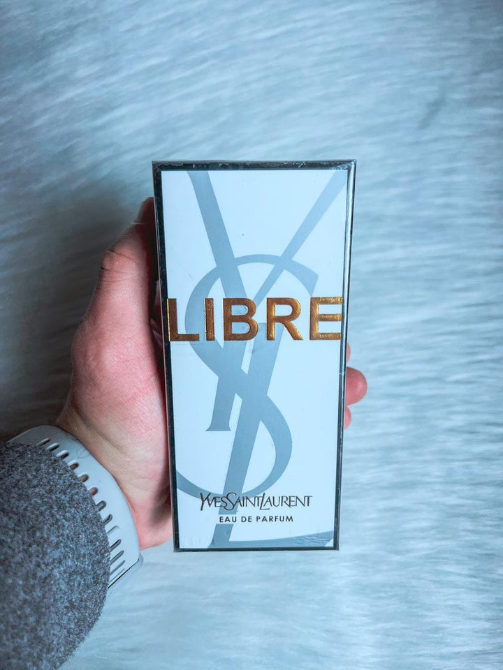 Libre Yves Saint Laurent [ sealed master box] للنساء