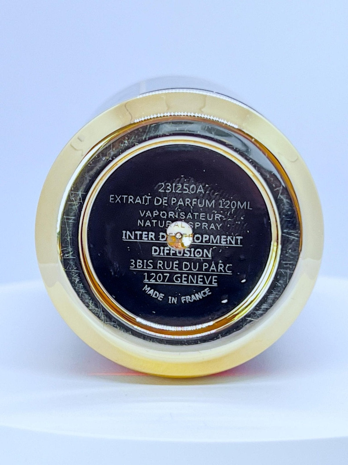Red Tobacco Mancera للجنسين